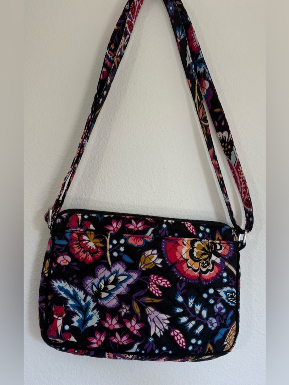 Vera Bradley Purse - Picture 3 of 6